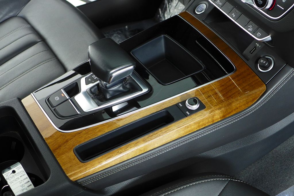 Thumbnail: 2022 Audi Q5 - 15