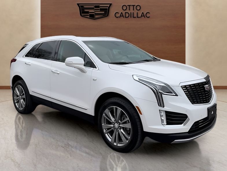 used 2023 Cadillac XT5 car, priced at $31,450