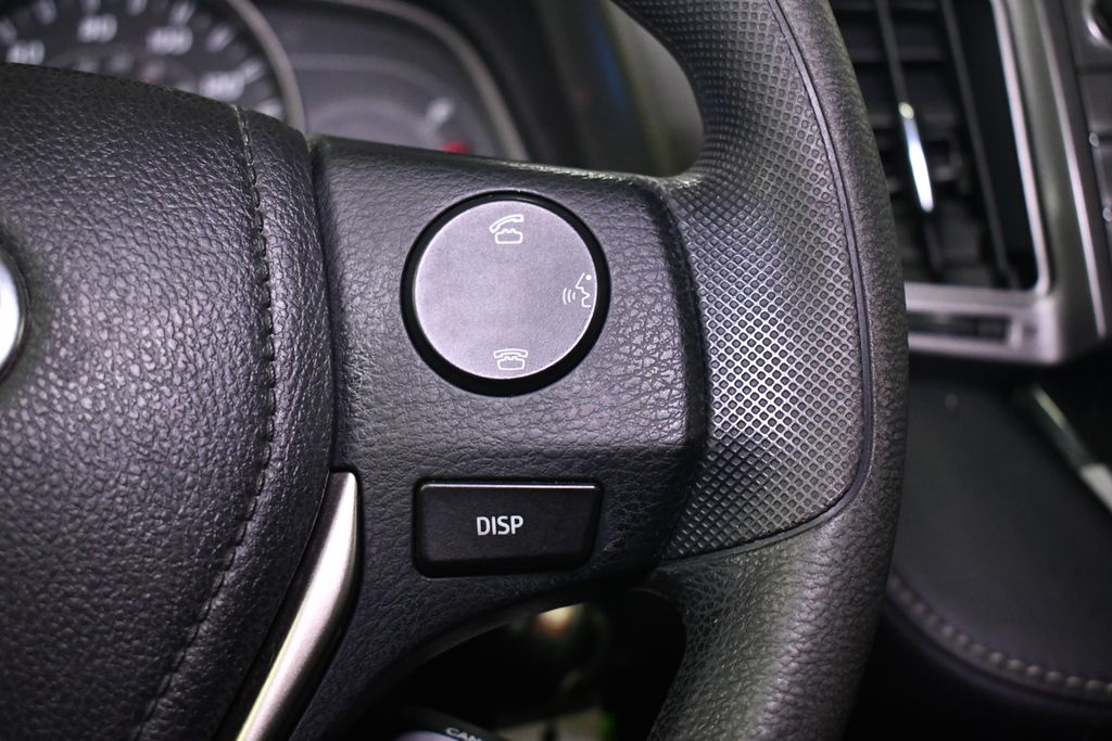 Thumbnail: 2015 Toyota RAV4 - 23