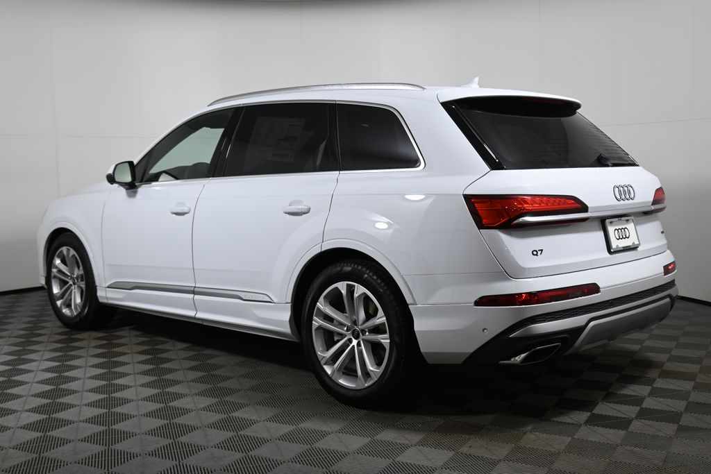 Thumbnail: 2026 Audi Q7 - 5
