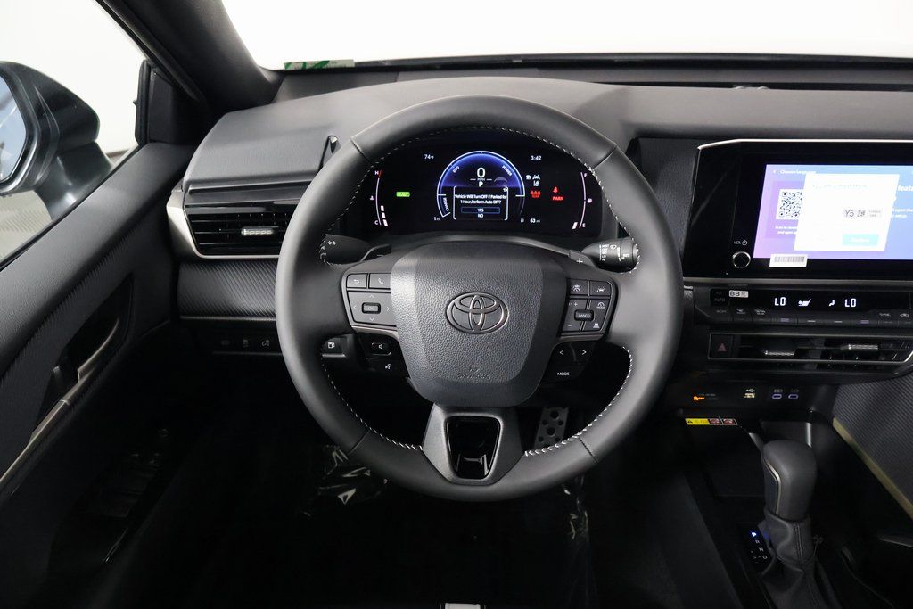 Thumbnail: 2025 Toyota Camry - 3