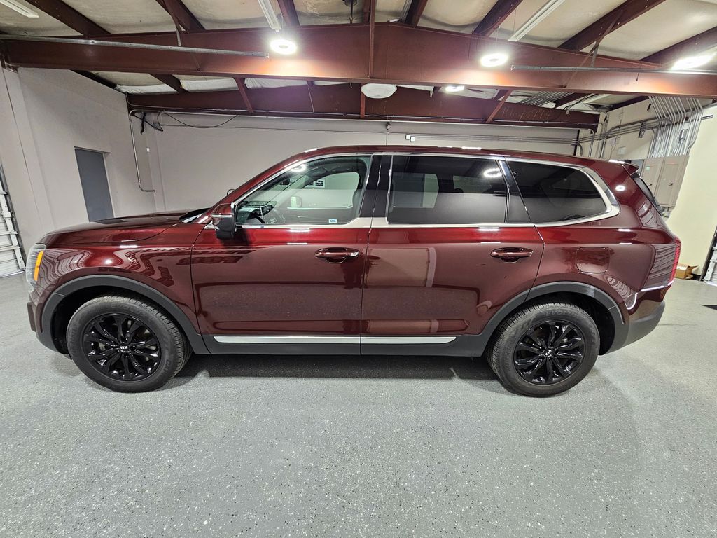 Used 2021 Purple Kia LX image 4