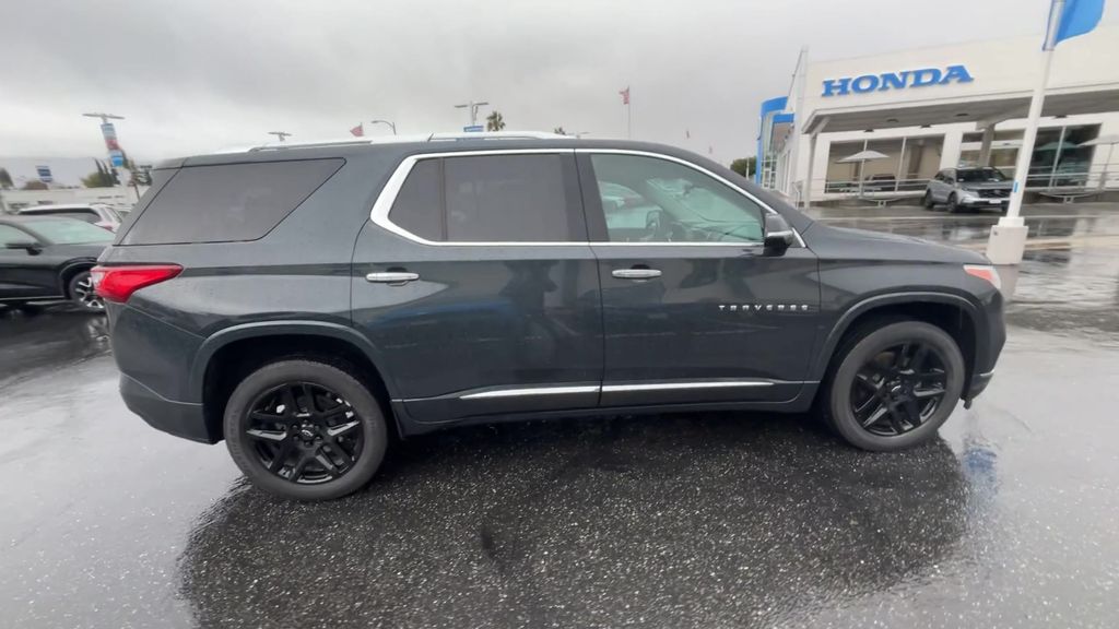 Thumbnail: 2020 Chevrolet Traverse - 9