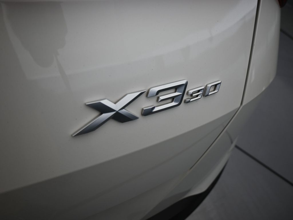 Used 2025 Mineral White Metallic BMW 30 xDrive image 41