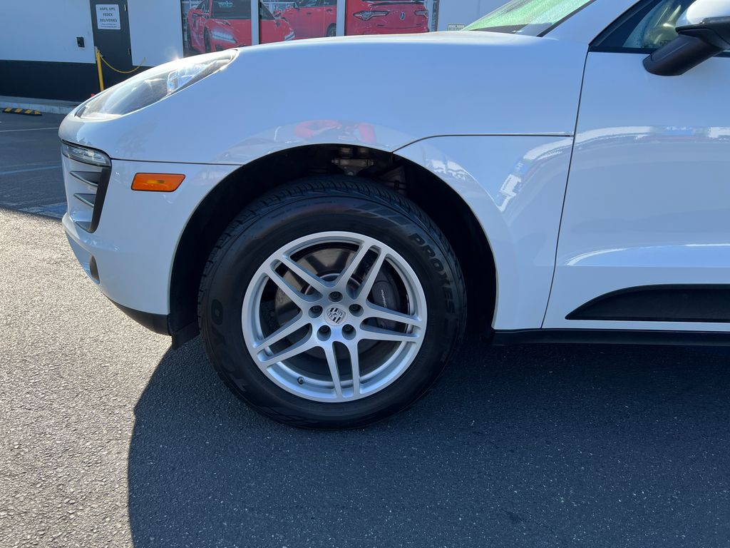 Thumbnail: 2018 Porsche Macan - 5