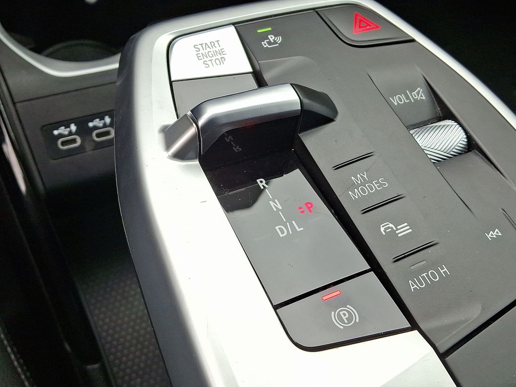 Thumbnail: 2023 BMW X1 - 16