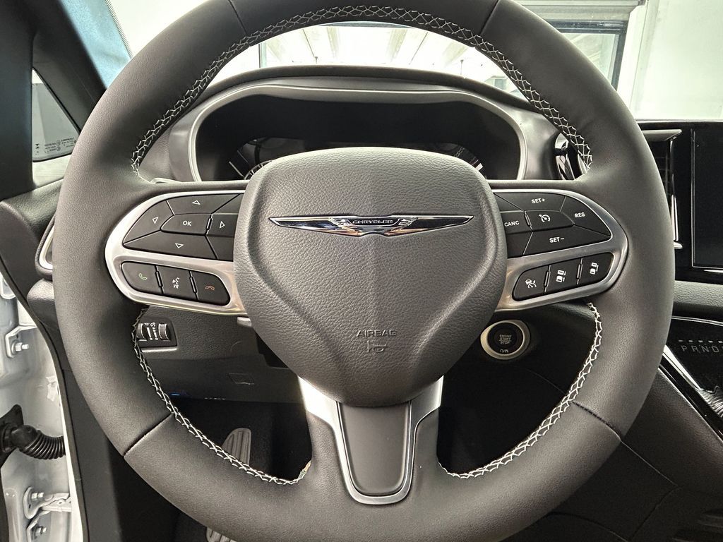 New 2026 Bright White Clearcoat Chrysler LX image 20