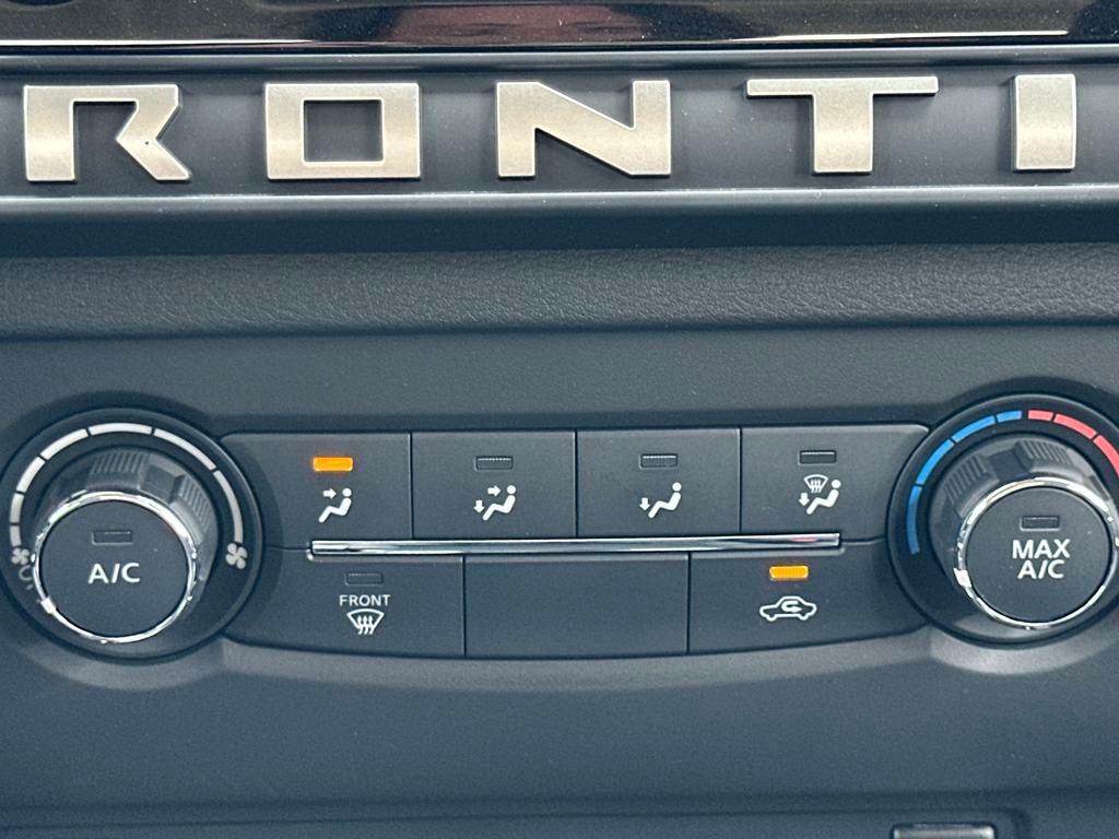 2025 Nissan Frontier SV photo