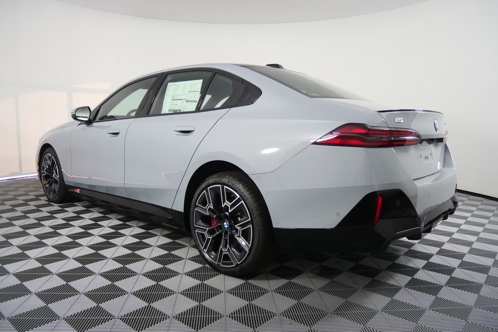 2026 BMW i5 eDrive40 5
