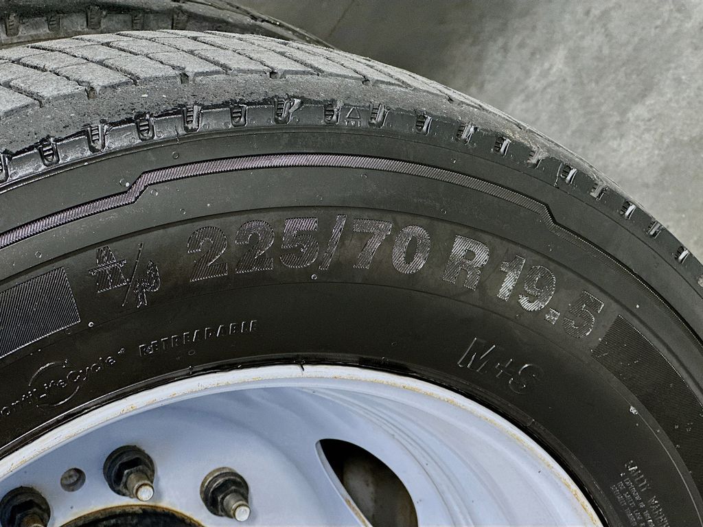 FordF-550SD25