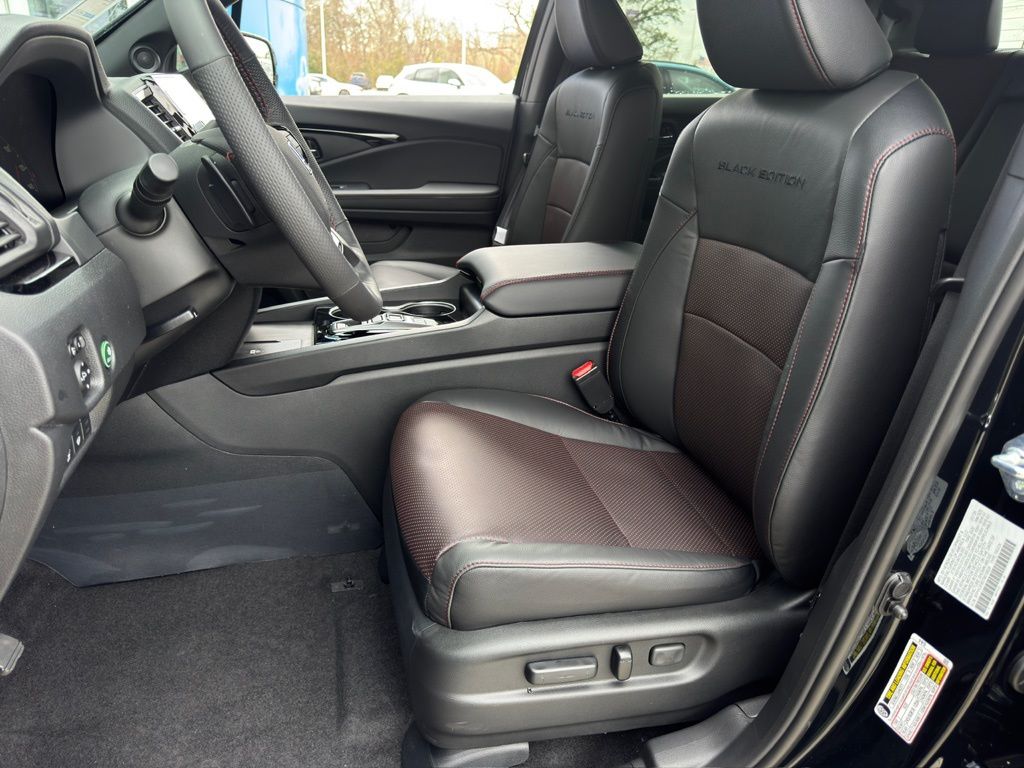2026 Honda Ridgeline Black Edition Black at Community Honda