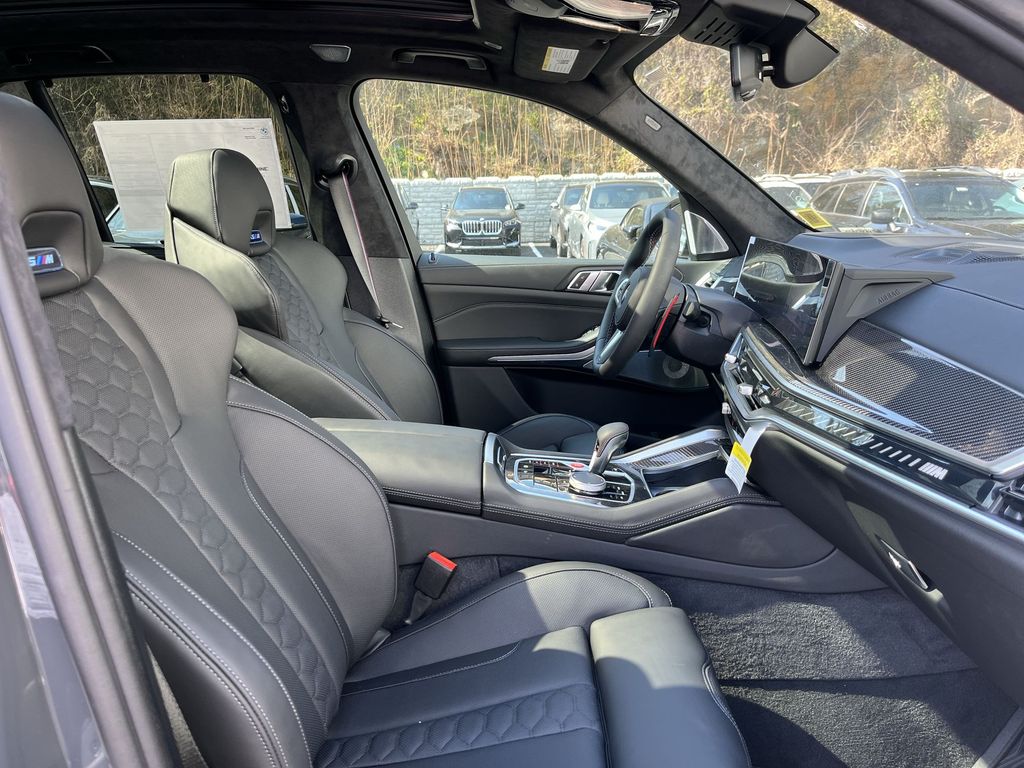 Thumbnail: 2026 BMW X5 - 25