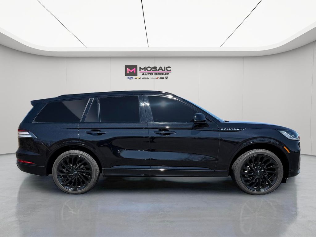2025 Lincoln Aviator