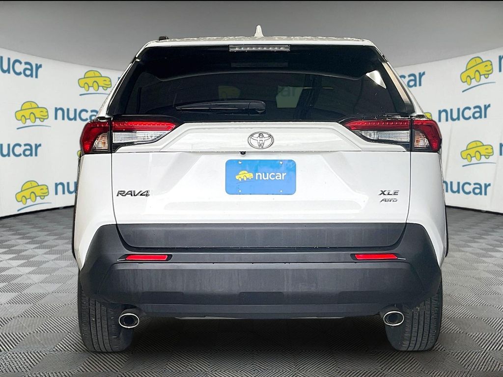 2024 Toyota RAV4 — photo 5