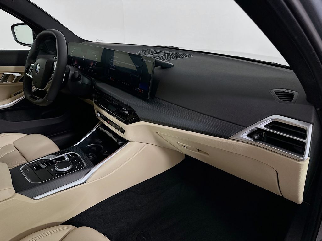 Thumbnail: 2025 BMW 3 Series - 30