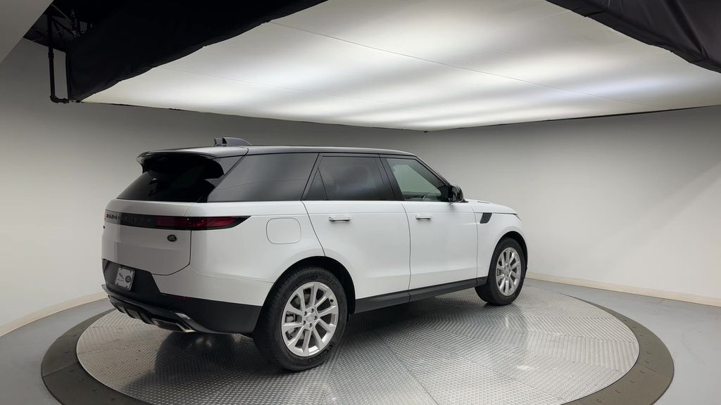 2023 Land Rover Range Rover Sport SE 8