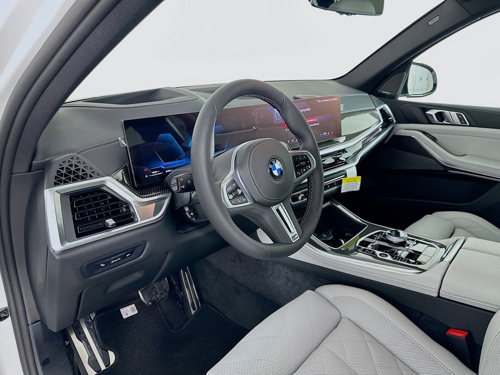 2026 BMW X5 M60i 9