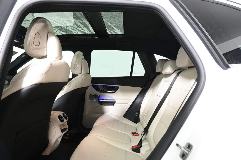 Thumbnail: 2026 Mercedes-Benz GLC - 27