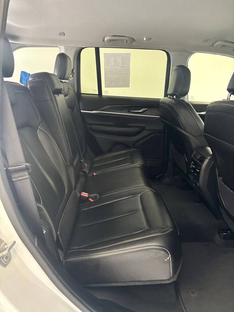 Used 2023 Jeep Grand Cherokee SUV