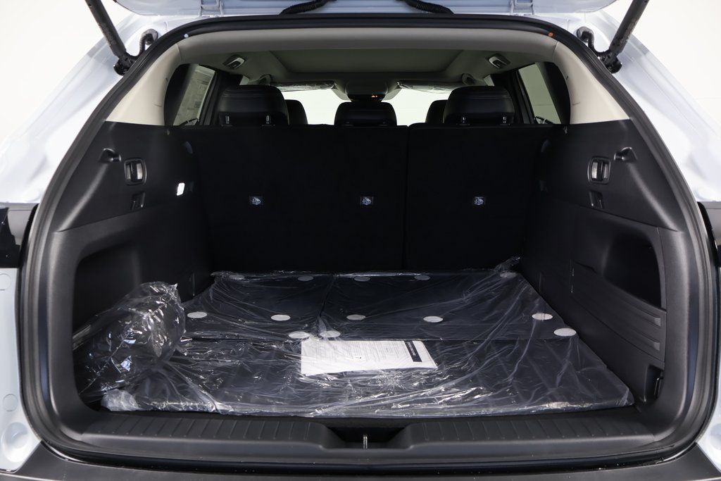 Thumbnail: 2026 Mazda CX-50 - 8