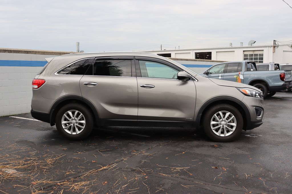 2016 Kia Sorento LX 6