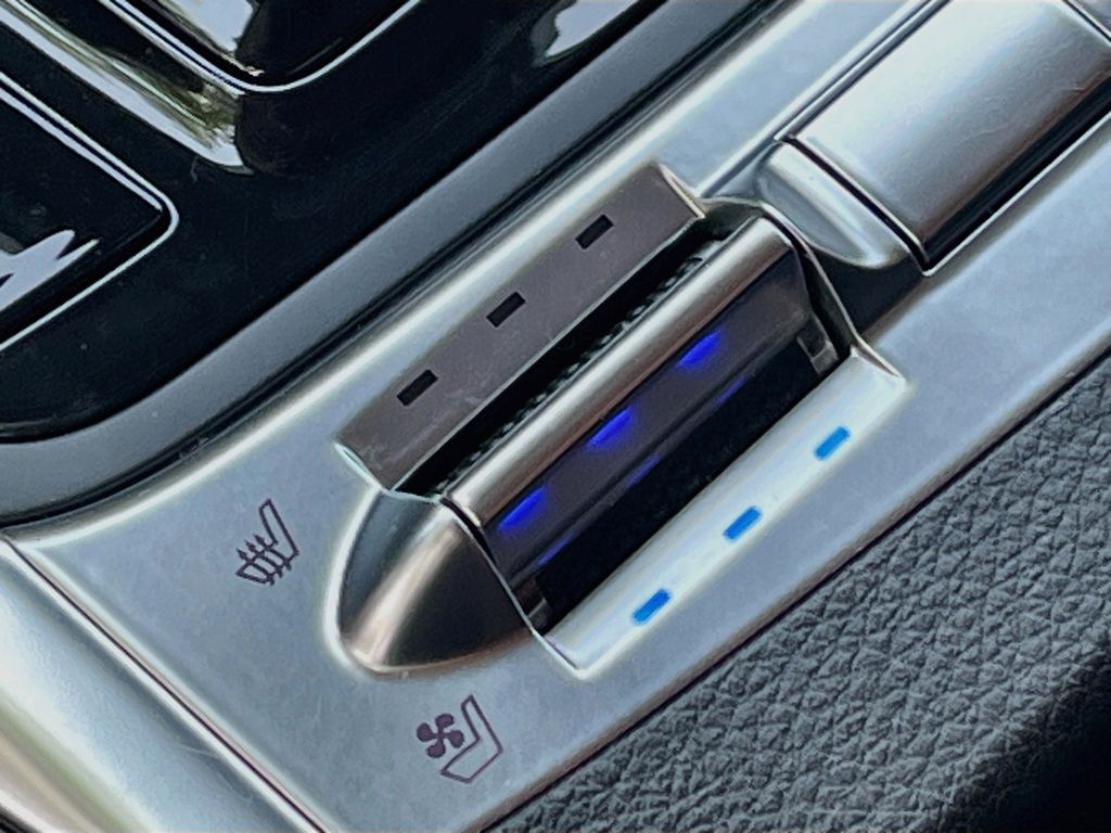 Used 2025 Blue Kia SX image 20