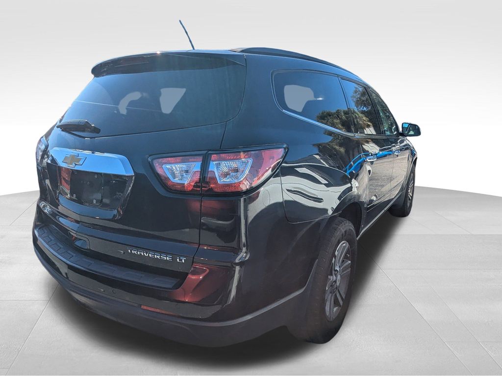 used 2015 Chevrolet Traverse car, priced at $9,291
