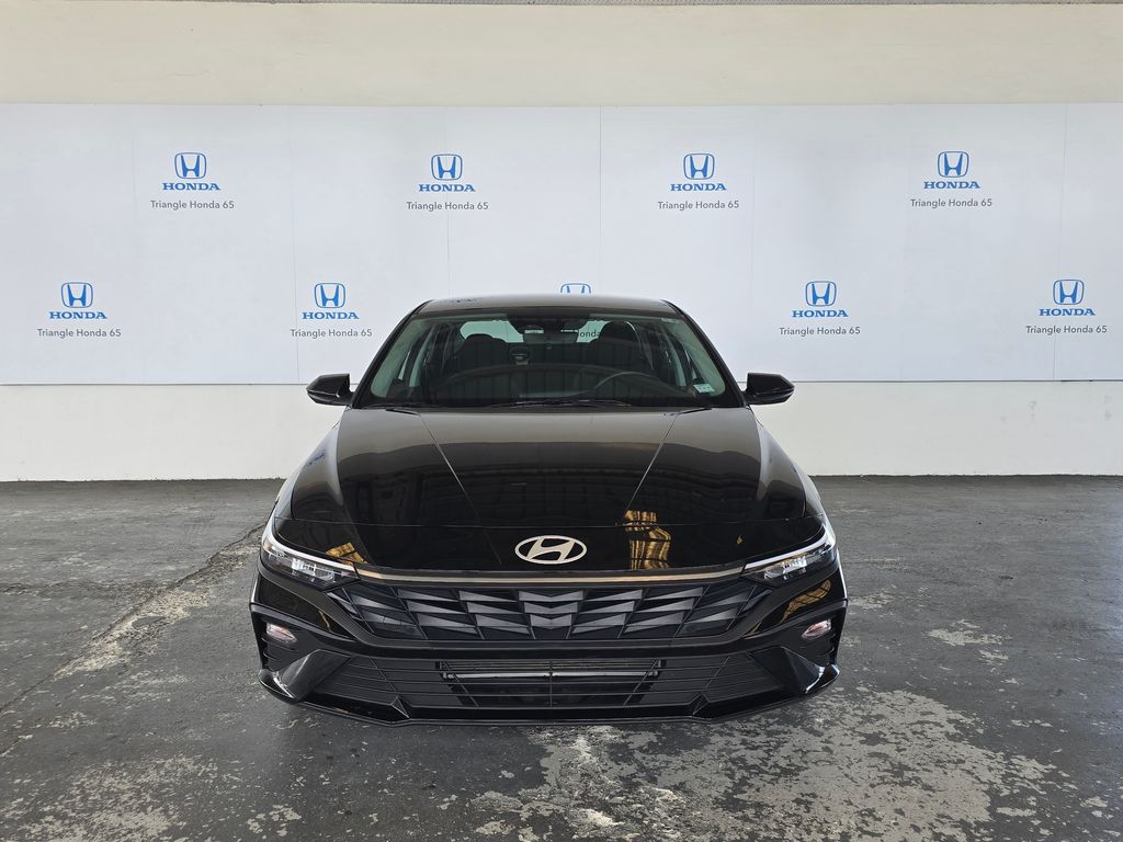 Thumbnail: 2025 Hyundai Elantra - 2