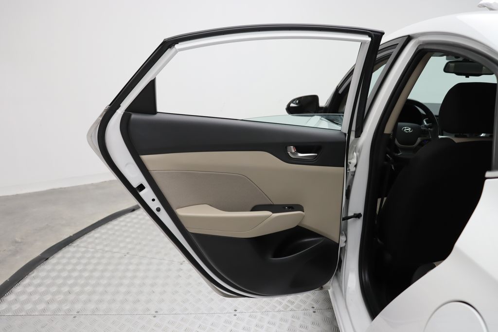 2022 Hyundai Accent Limited Edition 21