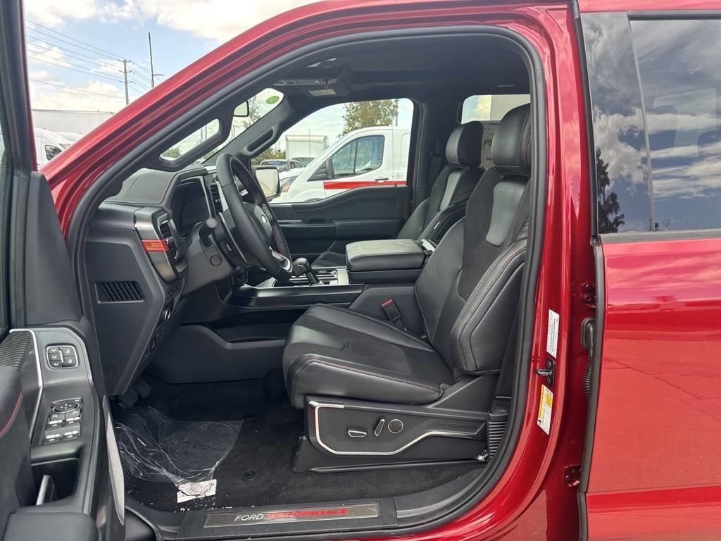 2024 Ford F-150 Raptor photo 19