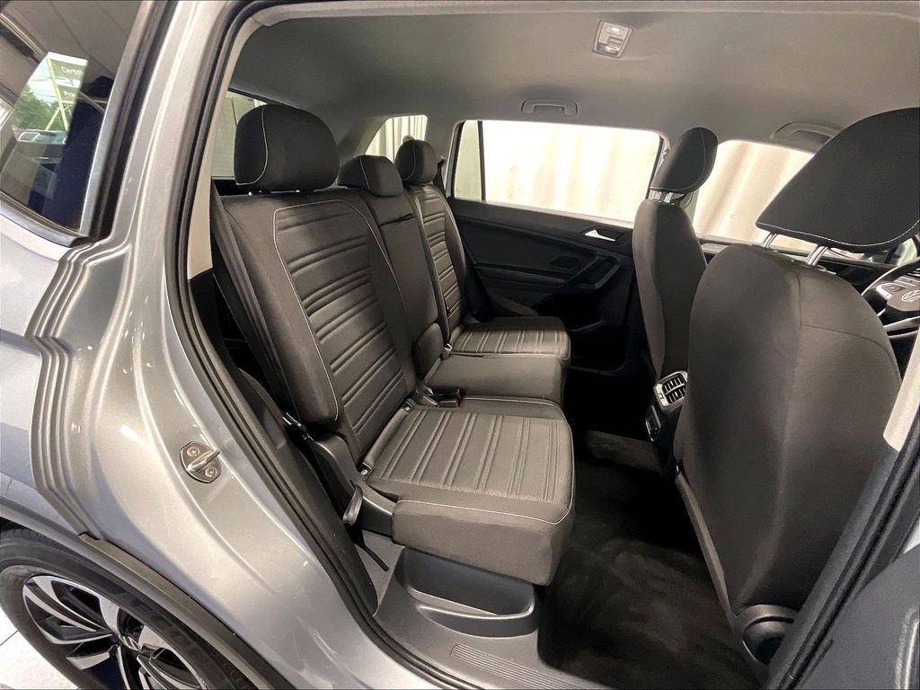2023 Volkswagen Tiguan — photo 16