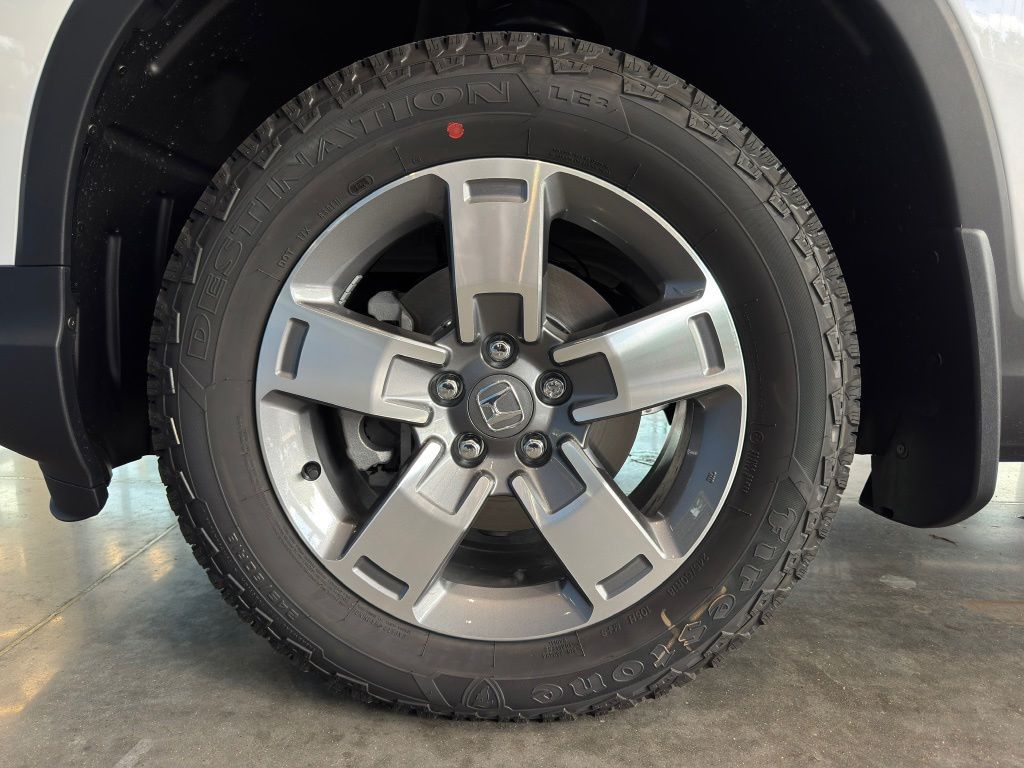 2026 Honda Ridgeline RTL White at Community Honda