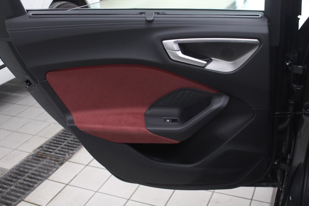 Thumbnail: 2025 Audi S5 - 32