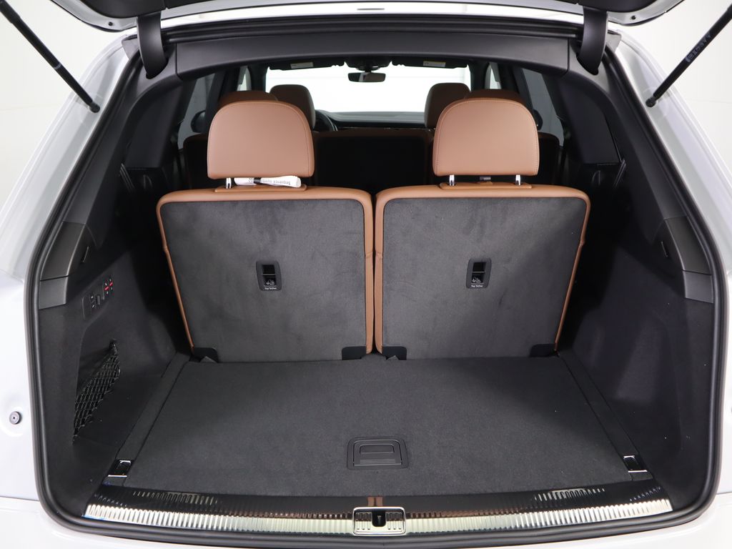 2025 Audi Q7  31