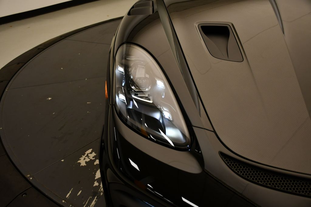 Thumbnail: 2025 Porsche  - 15