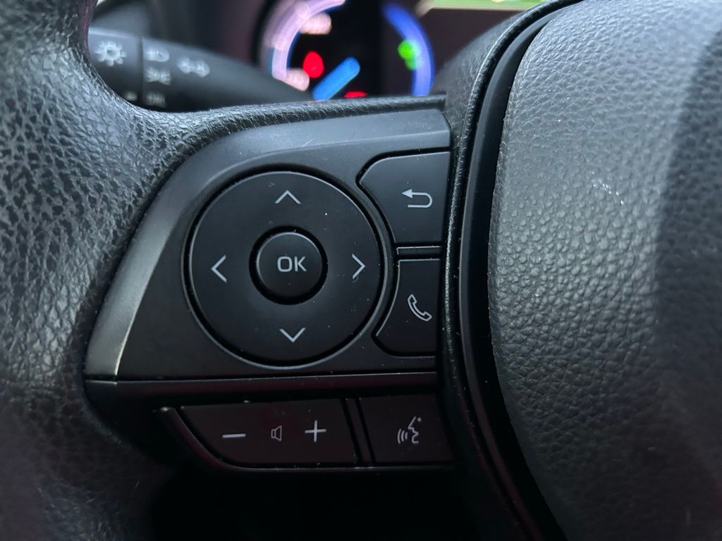 Thumbnail: 2025 Toyota RAV4 - 23