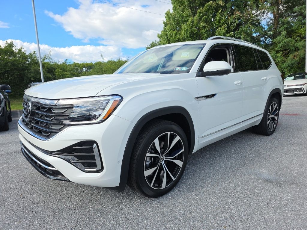2026 Volkswagen Atlas 2.0T SEL Premium R-Line White/off-white at Auto Express Mitsubishi