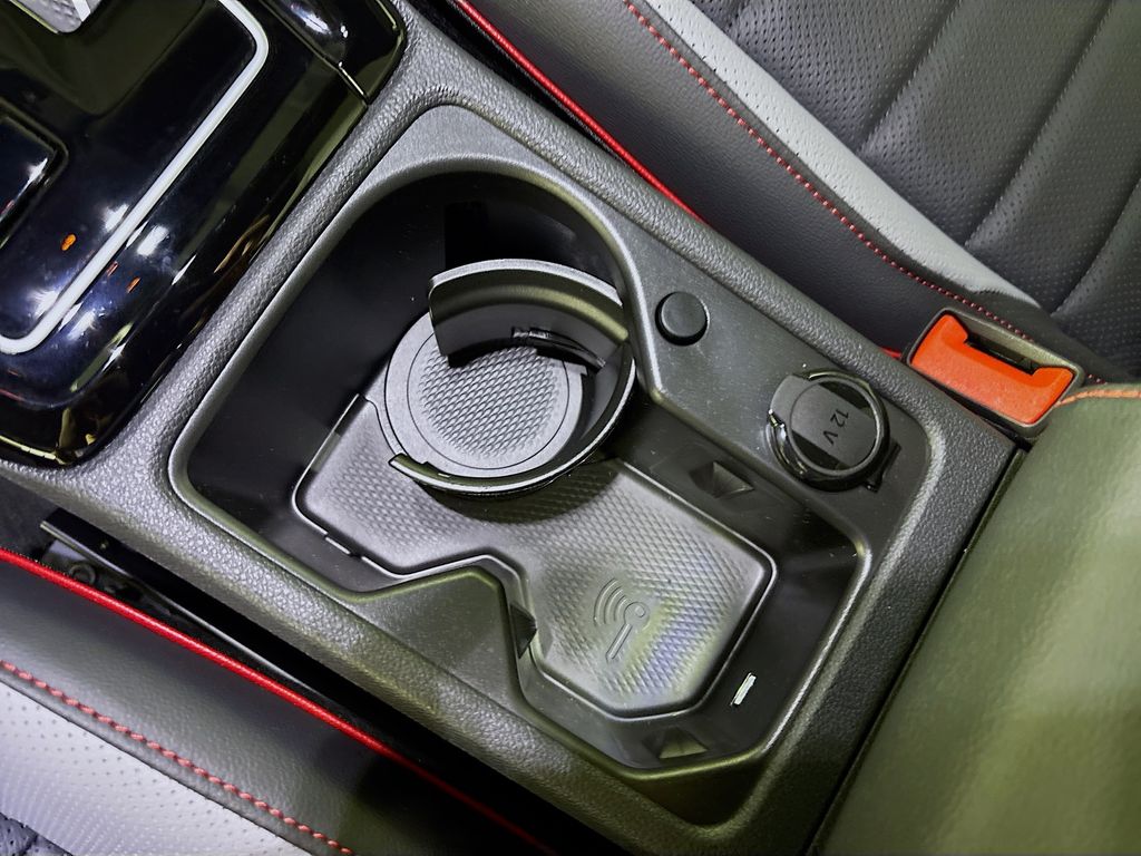 2025 Volkswagen Golf GTI 2.0T SE