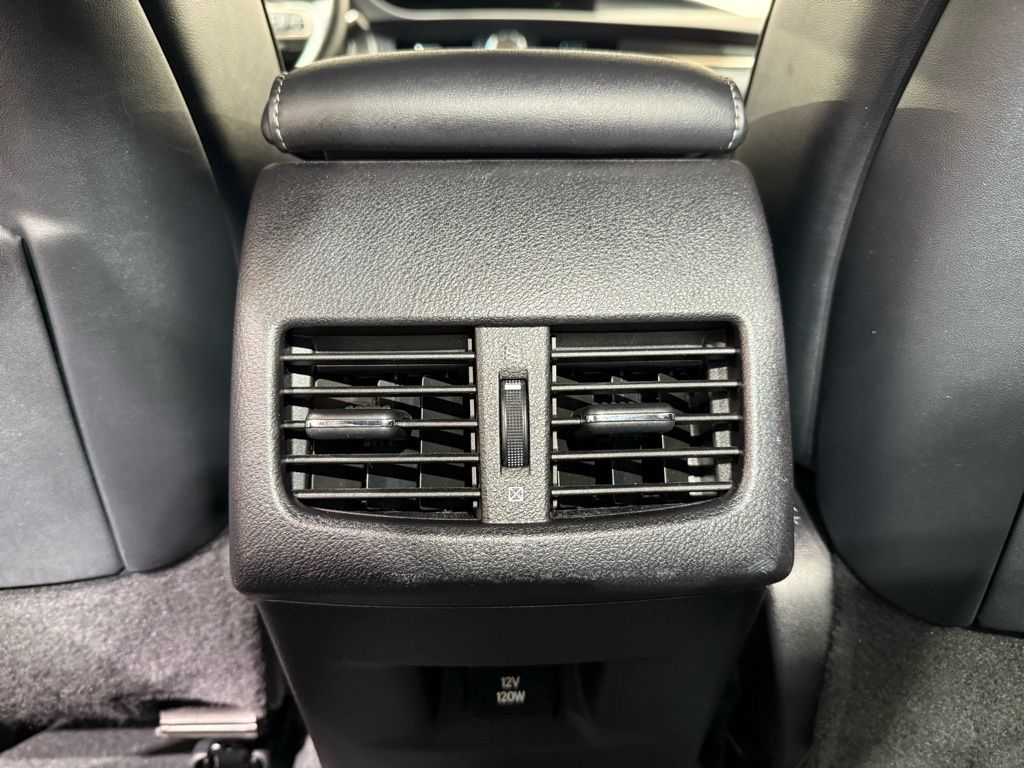 Thumbnail: 2017 Lexus ES - 21