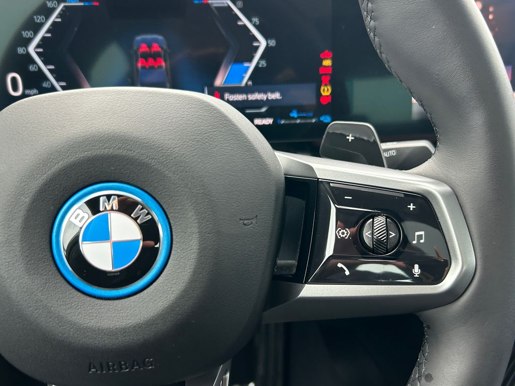 Thumbnail: 2026 BMW 5 Series - 20