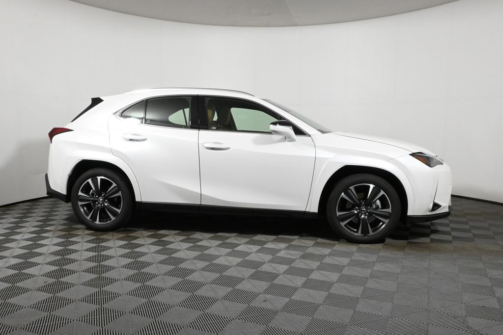 Thumbnail: 2025 Lexus UX - 8
