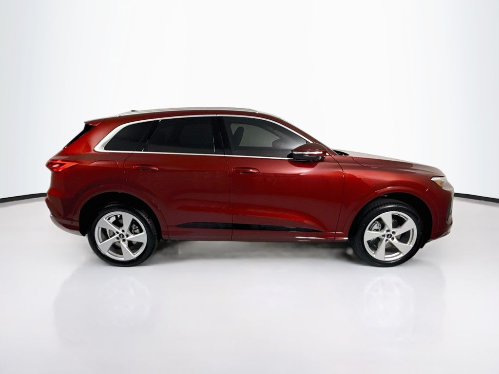 Thumbnail: 2026 Audi Q5 - 4