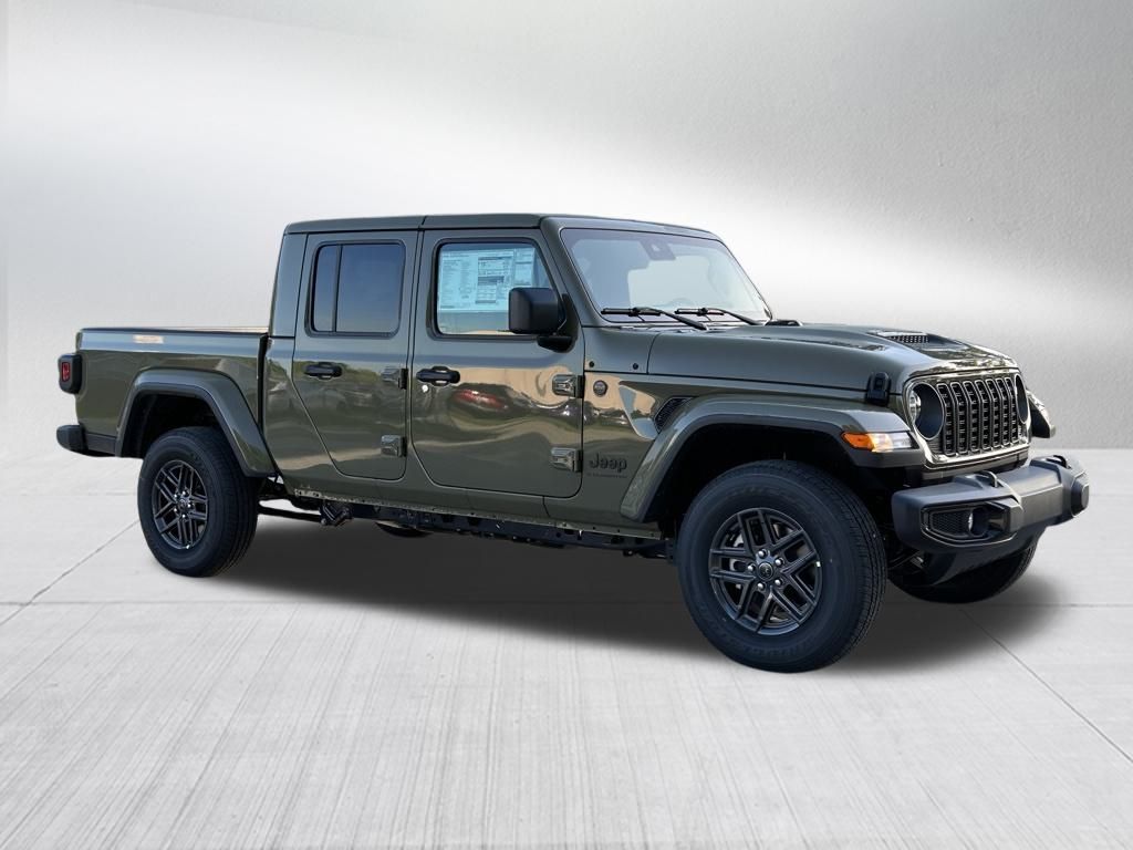 2025 Jeep Gladiator Sport S's photo