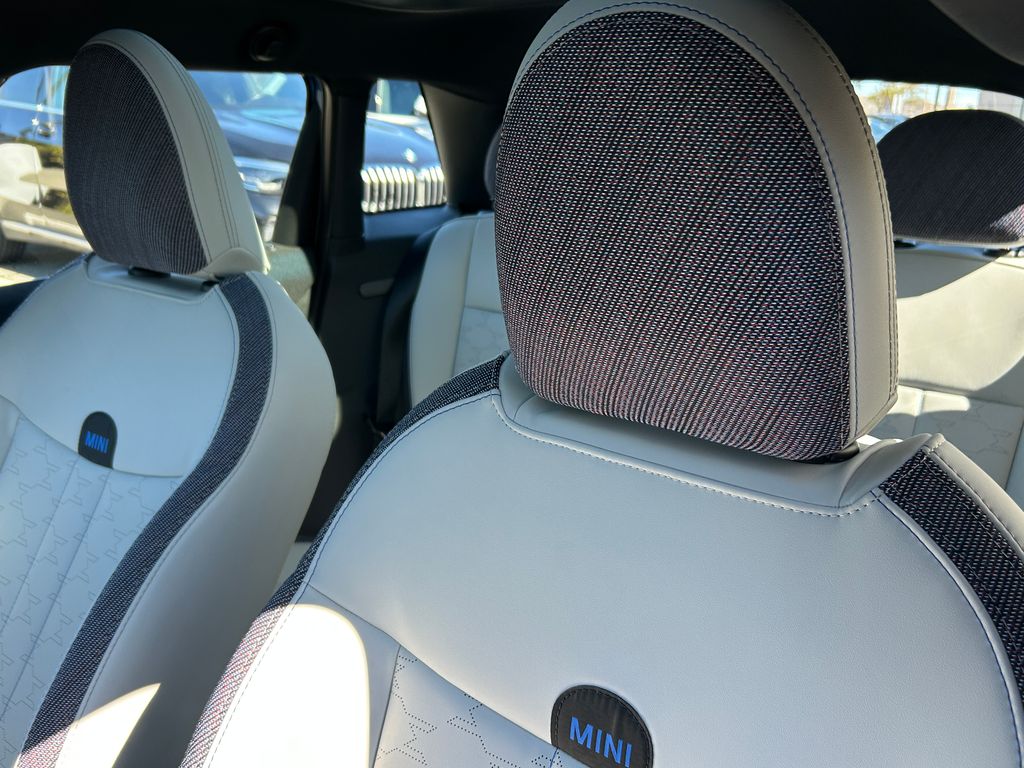 Thumbnail: 2026 MINI Cooper - 14