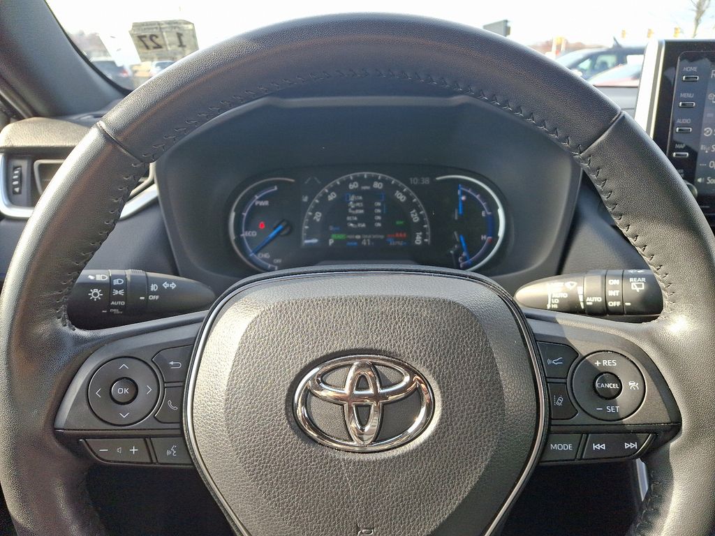 2021 Toyota RAV4 XSE 19