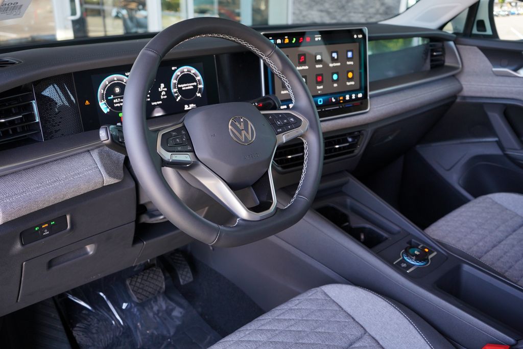 Thumbnail: 2026 Volkswagen Tiguan - 15