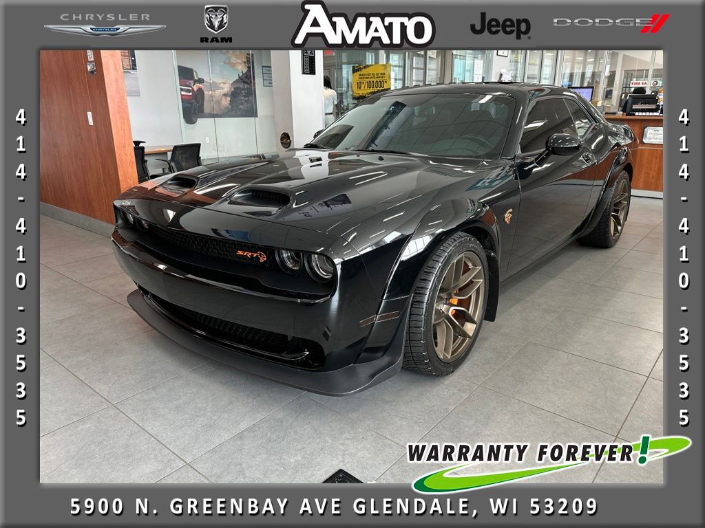 Pitch Black Clearcoat 2022 Dodge Challenger Coupe Rear-Wheel Drive 8-Speed Automatic