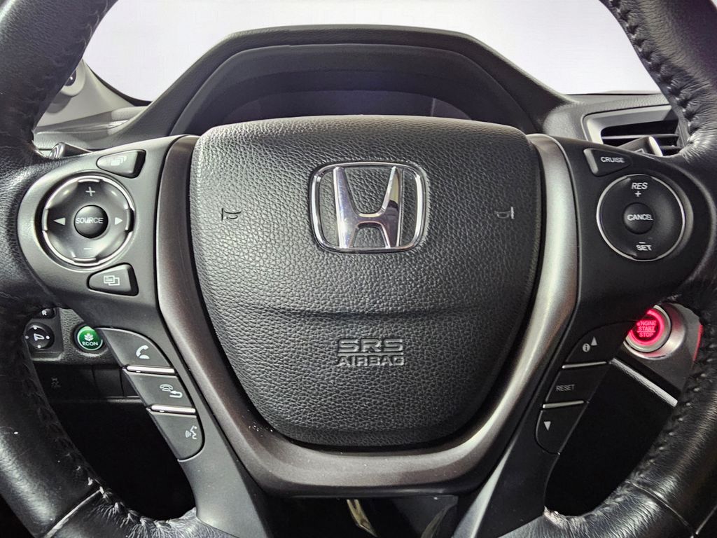 Used 2017  Honda EX-L image 23