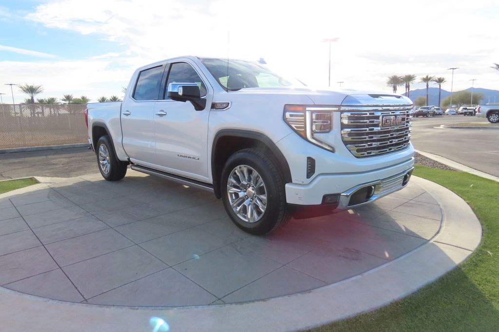 Thumbnail: 2023 GMC Sierra 1500 - 3