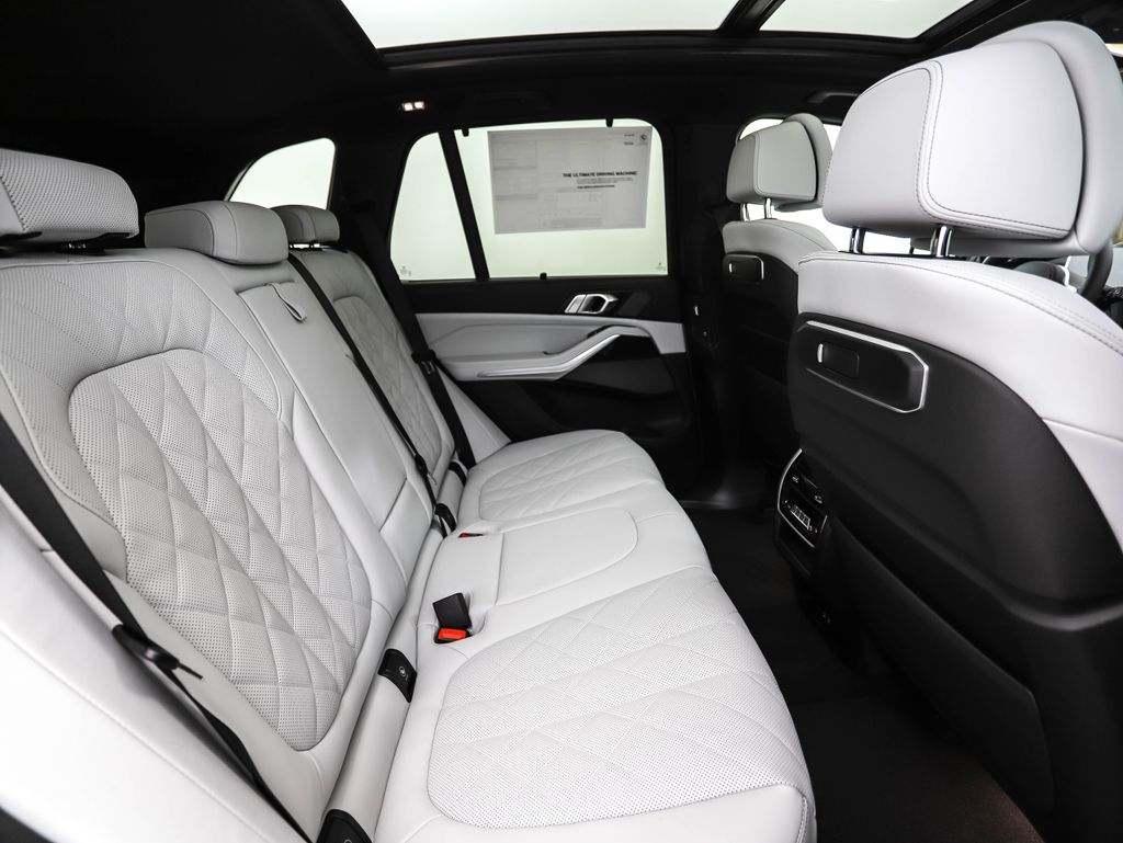 Thumbnail: 2026 BMW X5 - 27